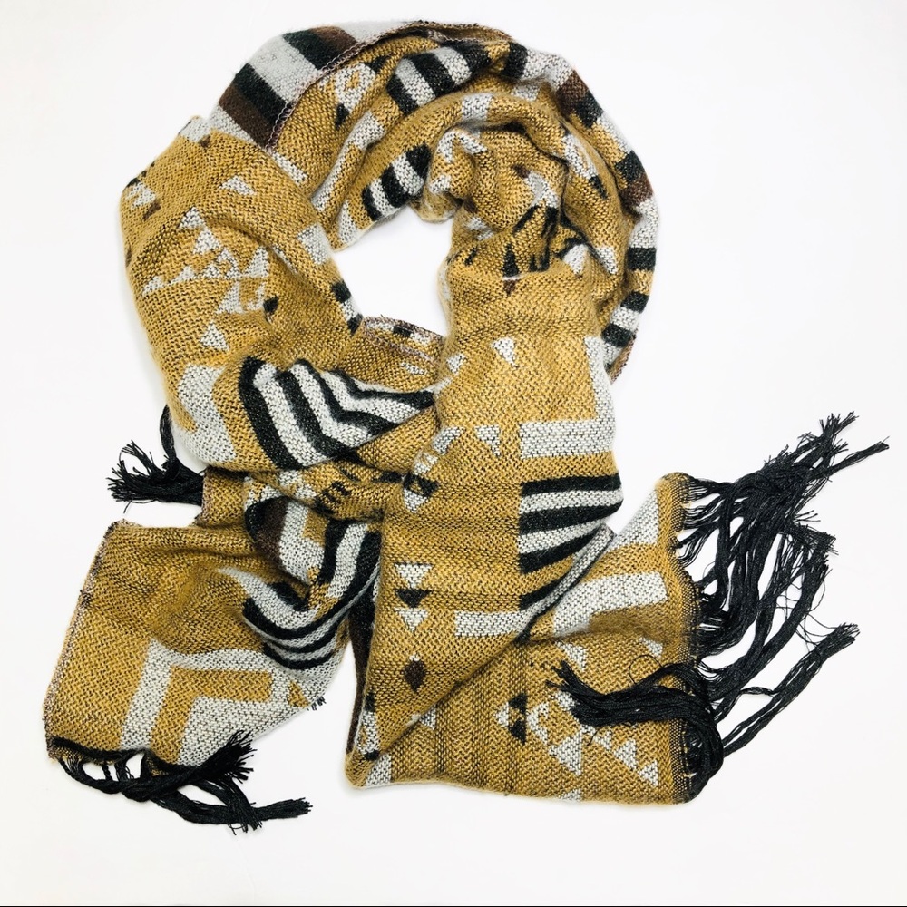 Forever 21 Western Geo Tribal Style Scarf